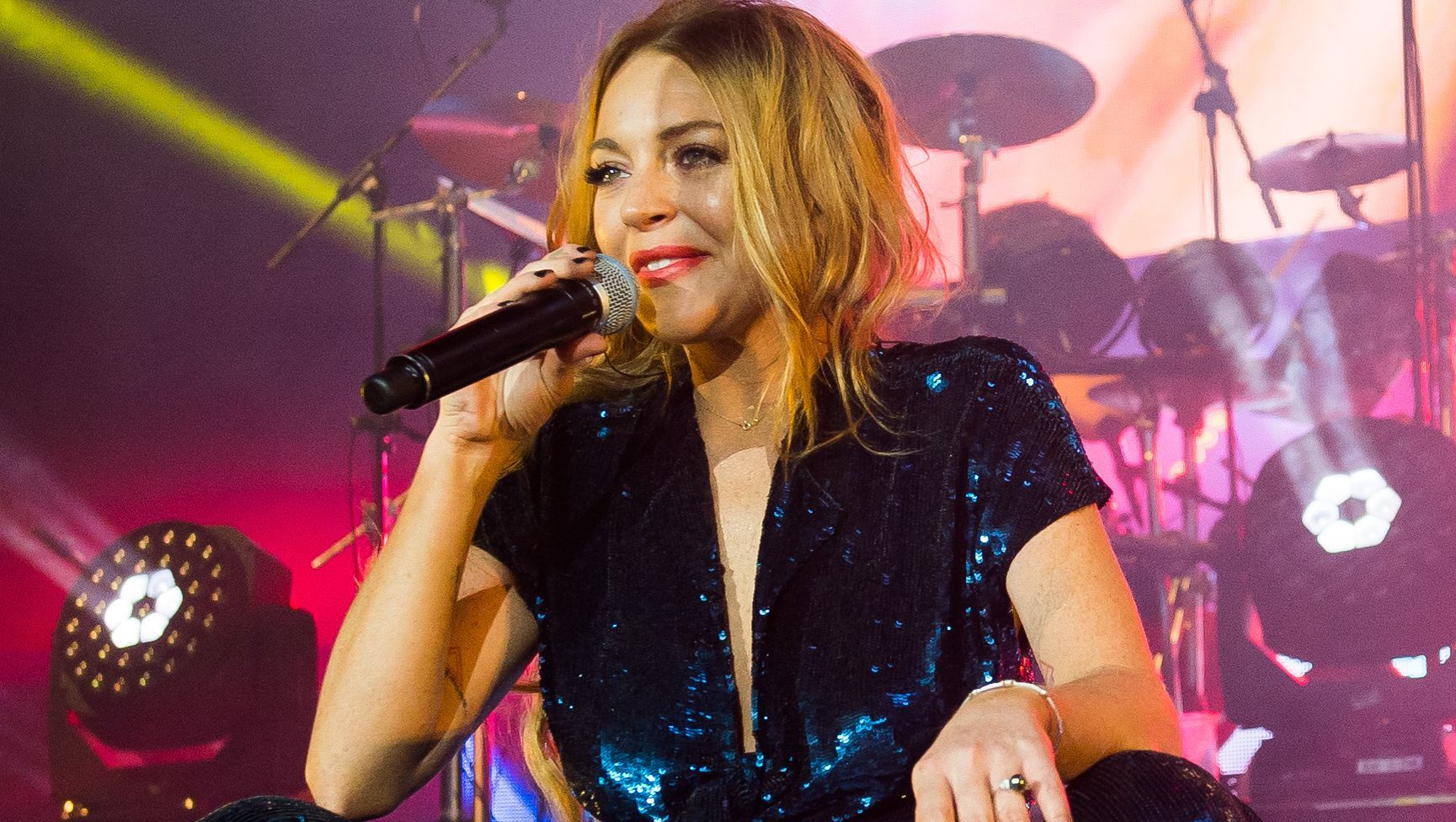 Lindsay Lohan Drops Music Video For New Song 'Xanax'