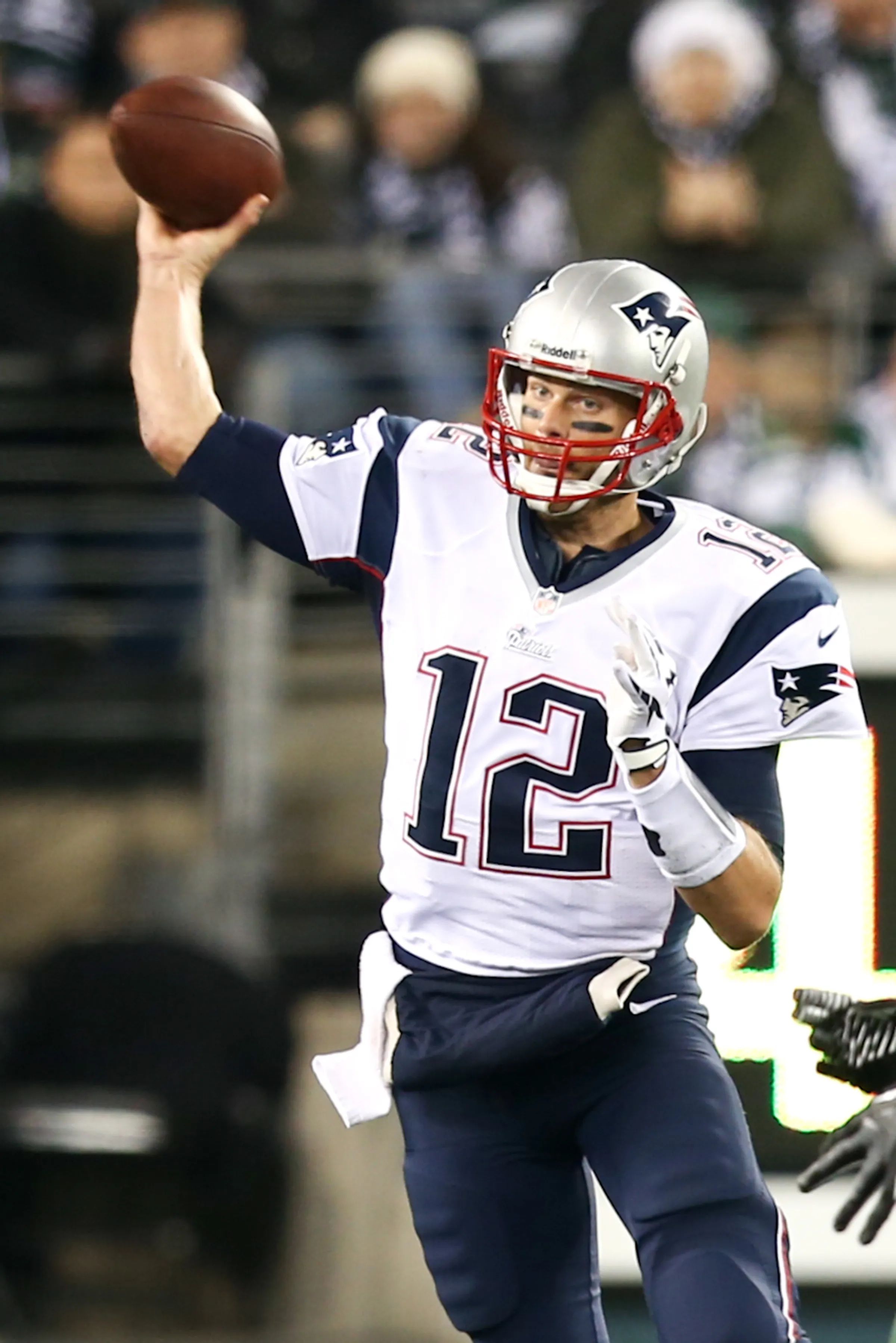 Tom Brady throwing the ball