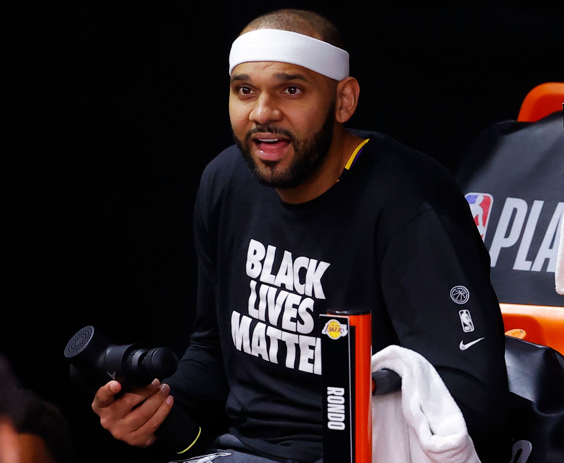 Jared Dudley sitting at the Lakers' bench