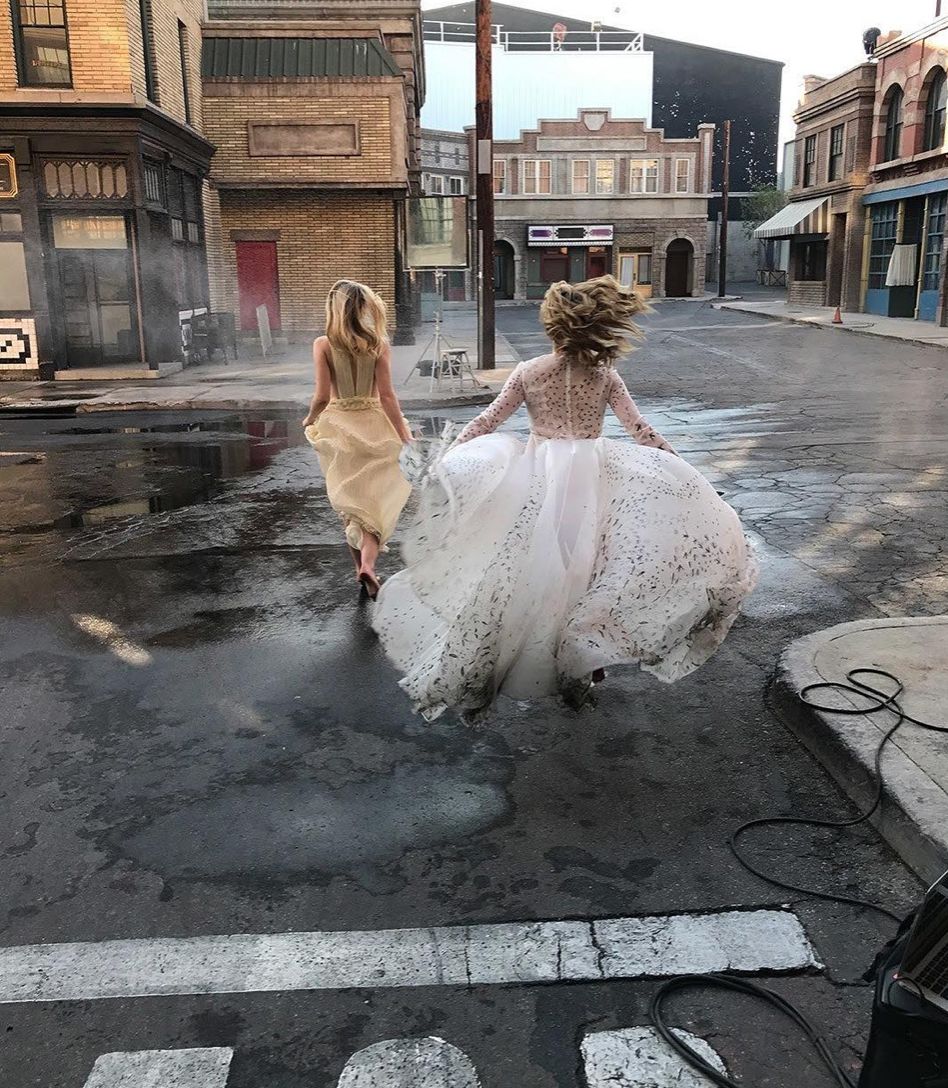 Featured image of post Elle Fanning Aurora Wedding Dress