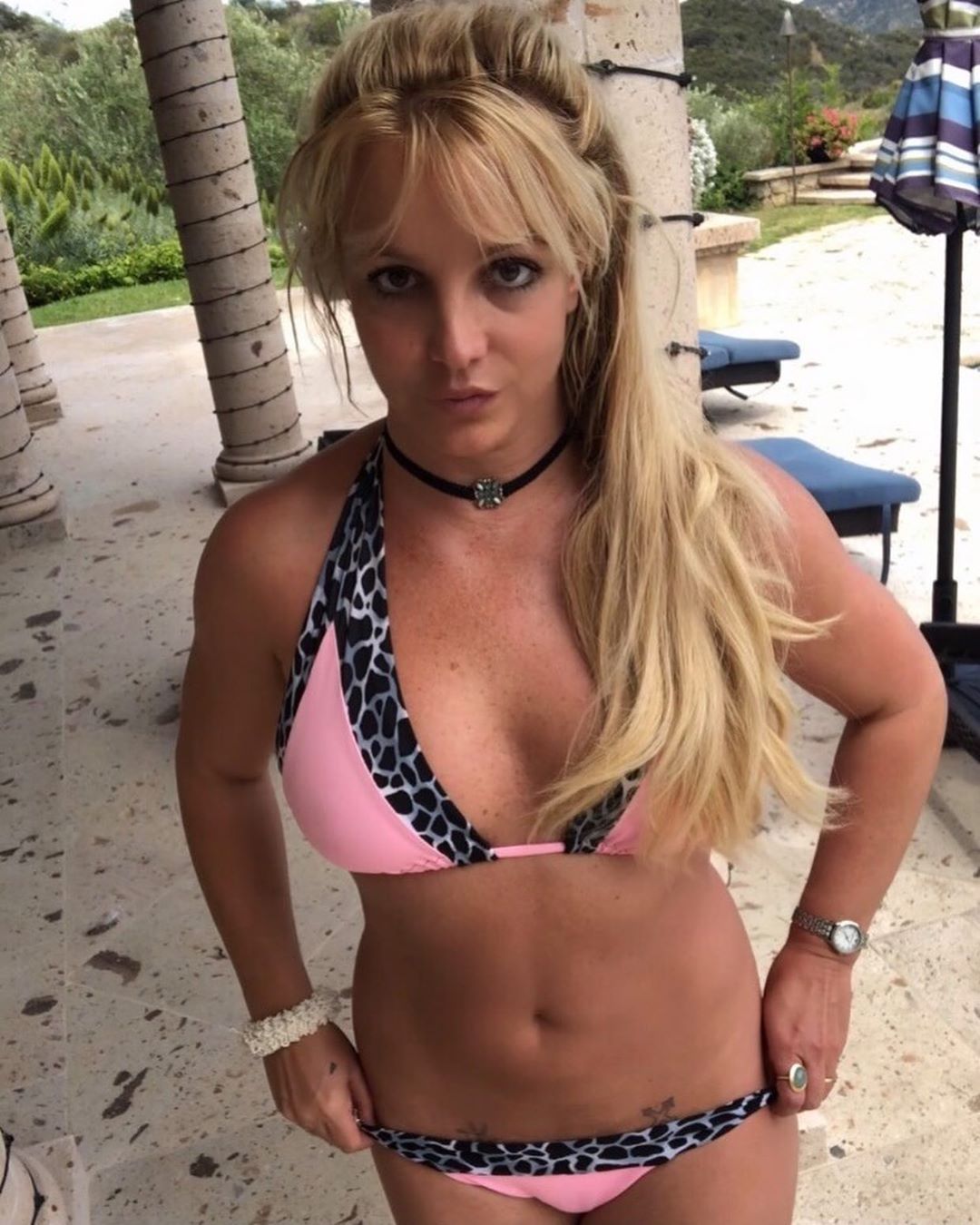 Hd Britney Spears Porn - Britney Spears CRUSHES Instagram Showing Off Her Incredibly RIPPED Bikini  Body!!
