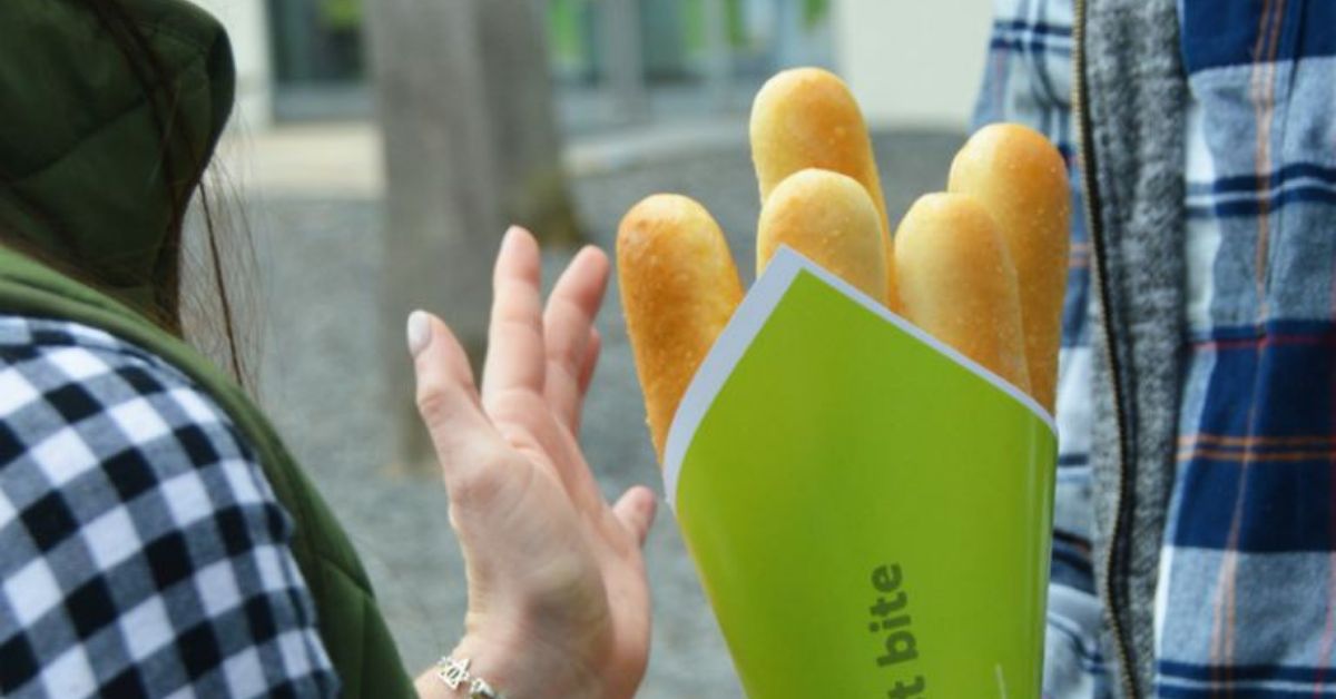 Olive Garden Breadstick Bouquets Are The Valentine S Day Gift