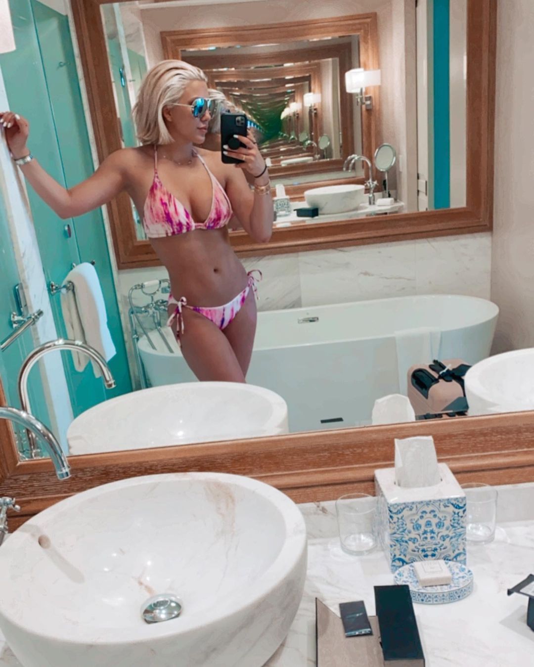 Savannah Chrisley bikini selfie