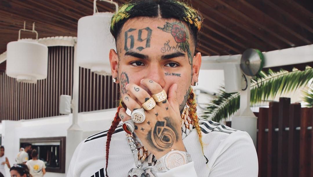 Tekashi 6ix9ine Trolls Lil Reese After Video Surfaces Online Of Him Shot And Bleeding The Blast
