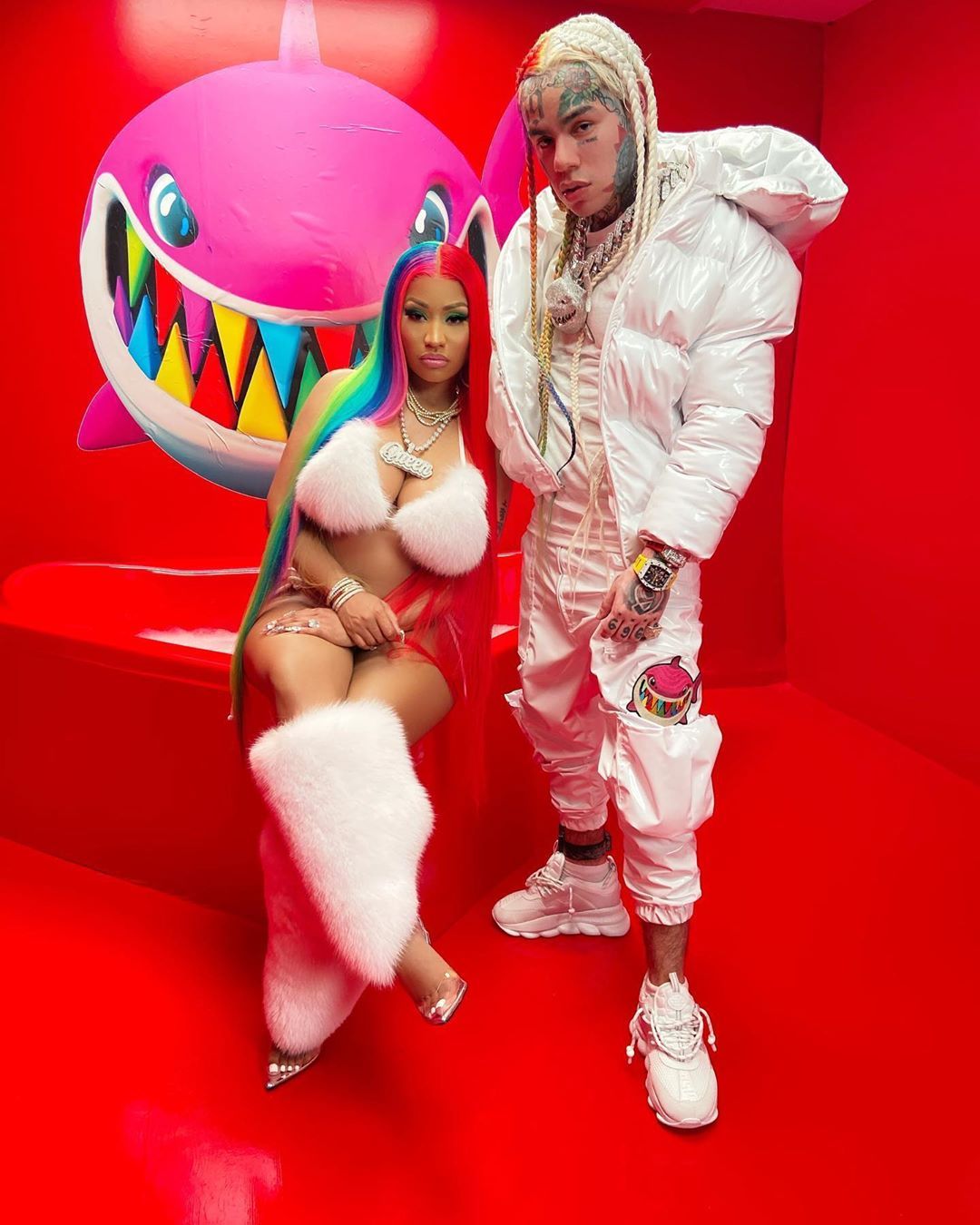 Nicki Minaj Crushes Instagram With New Bangin Booty Photos With