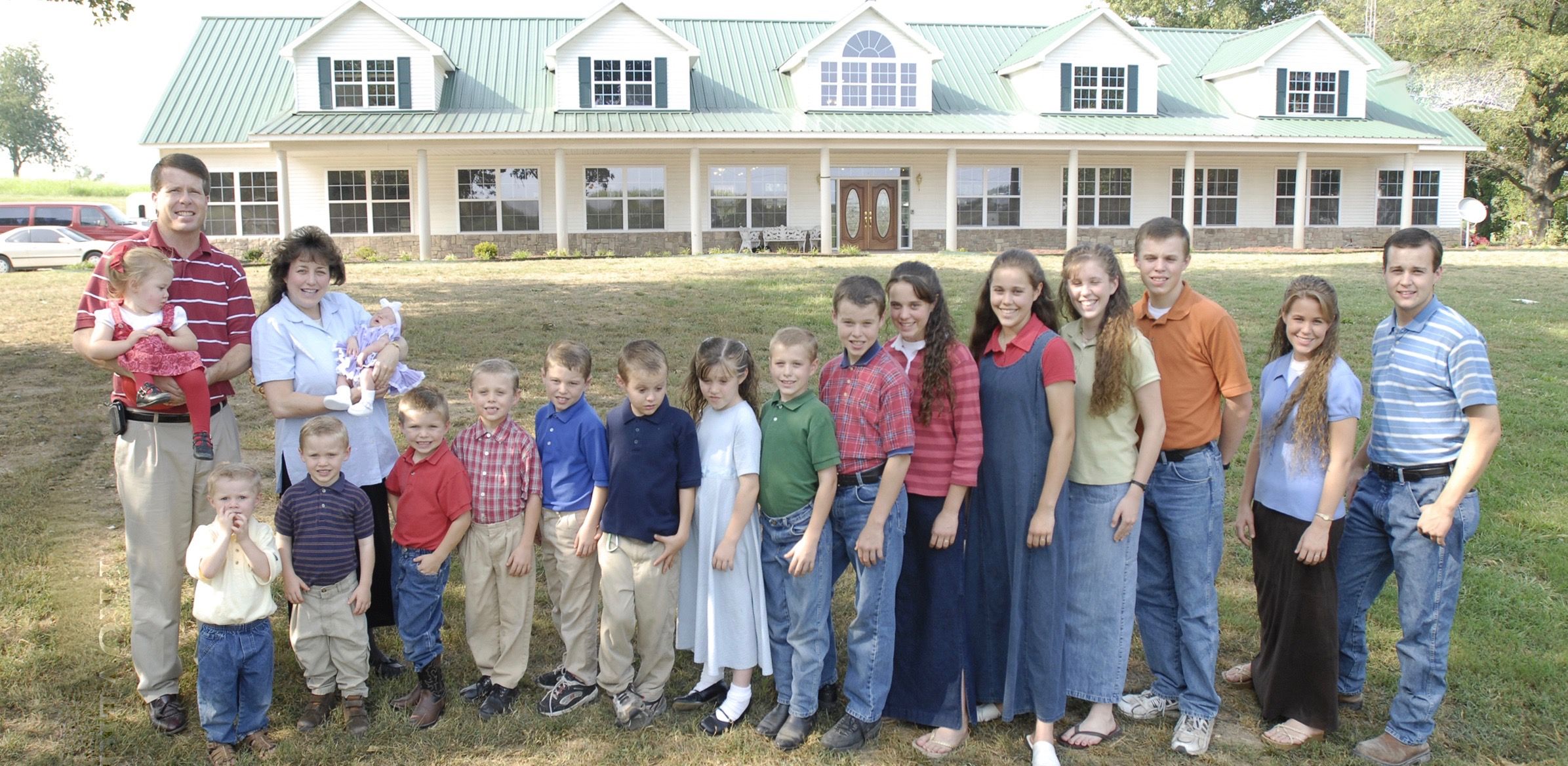 The Duggar Family photographed in 2007
