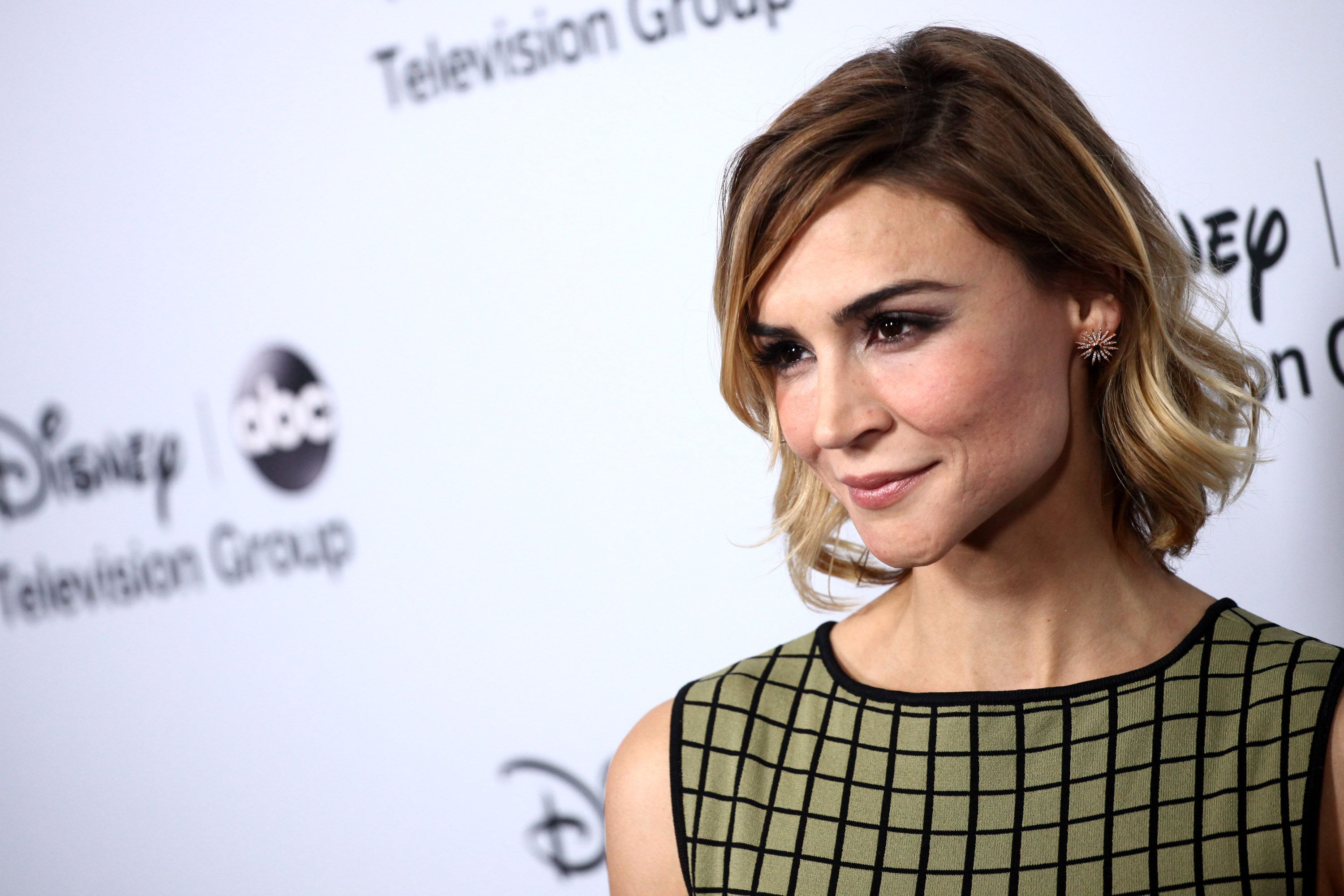 Samaire Armstrong poses at an event.