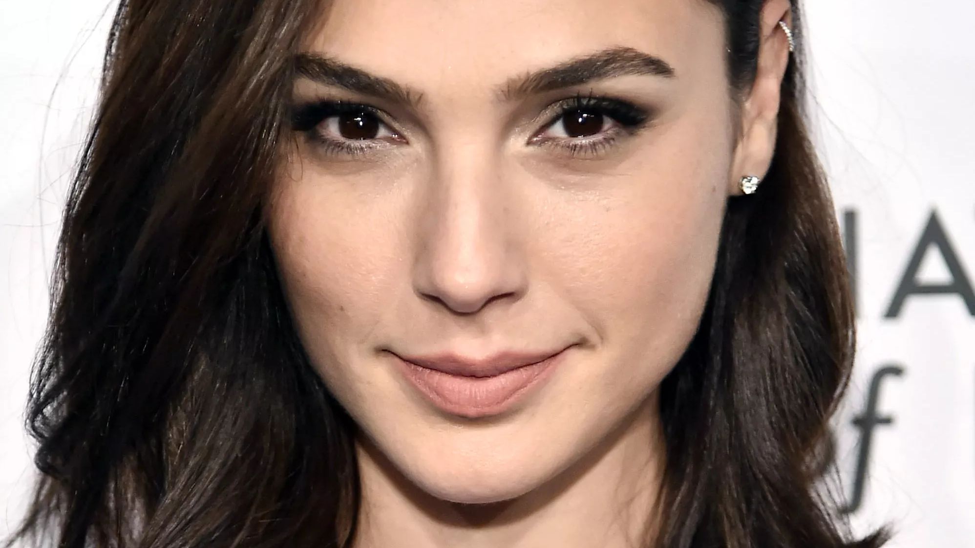 Gal Gadot Dubbed Brave For Instagram Challenge Fans See Red With Million Likes
