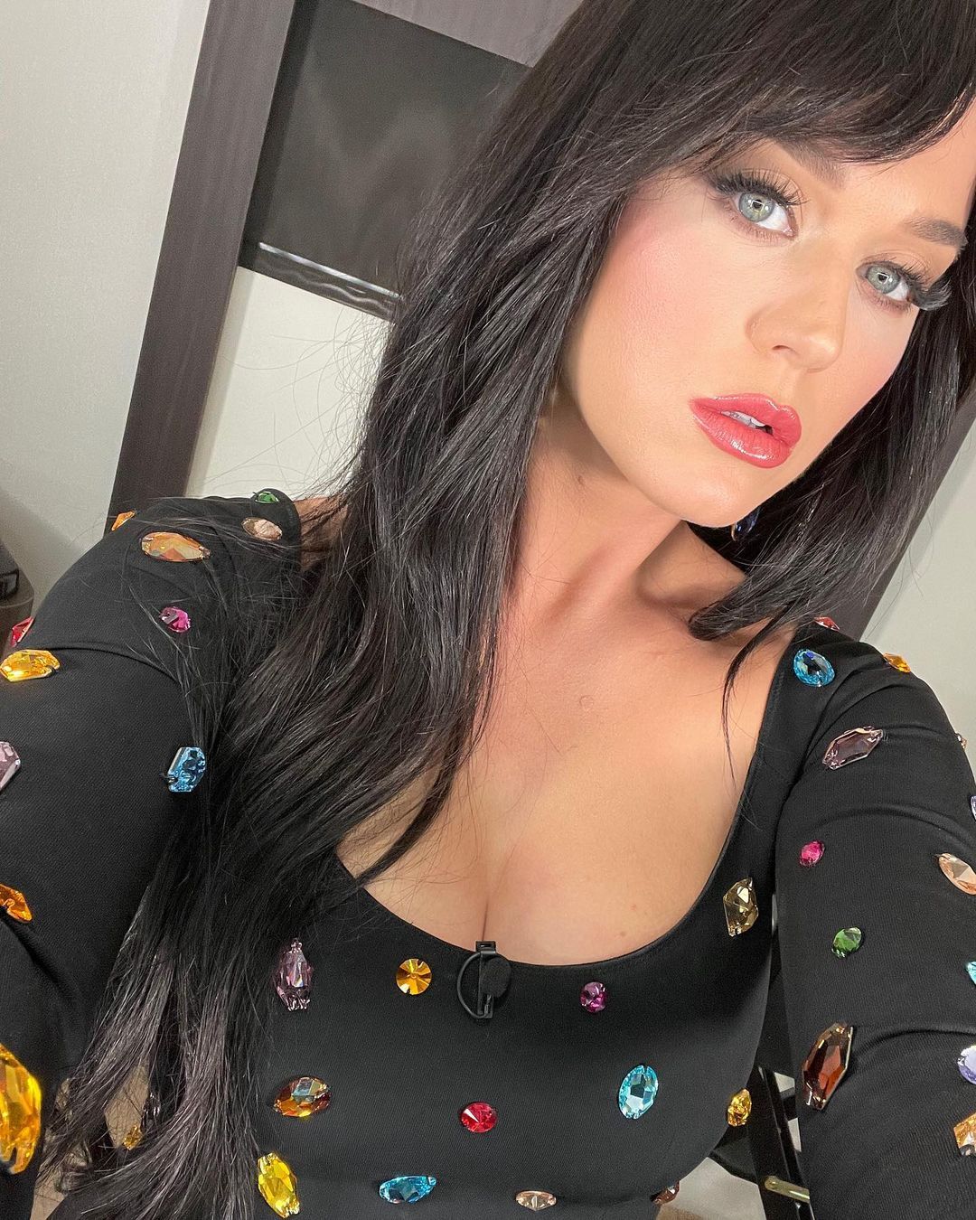 Katy Perry selfie with dark hair