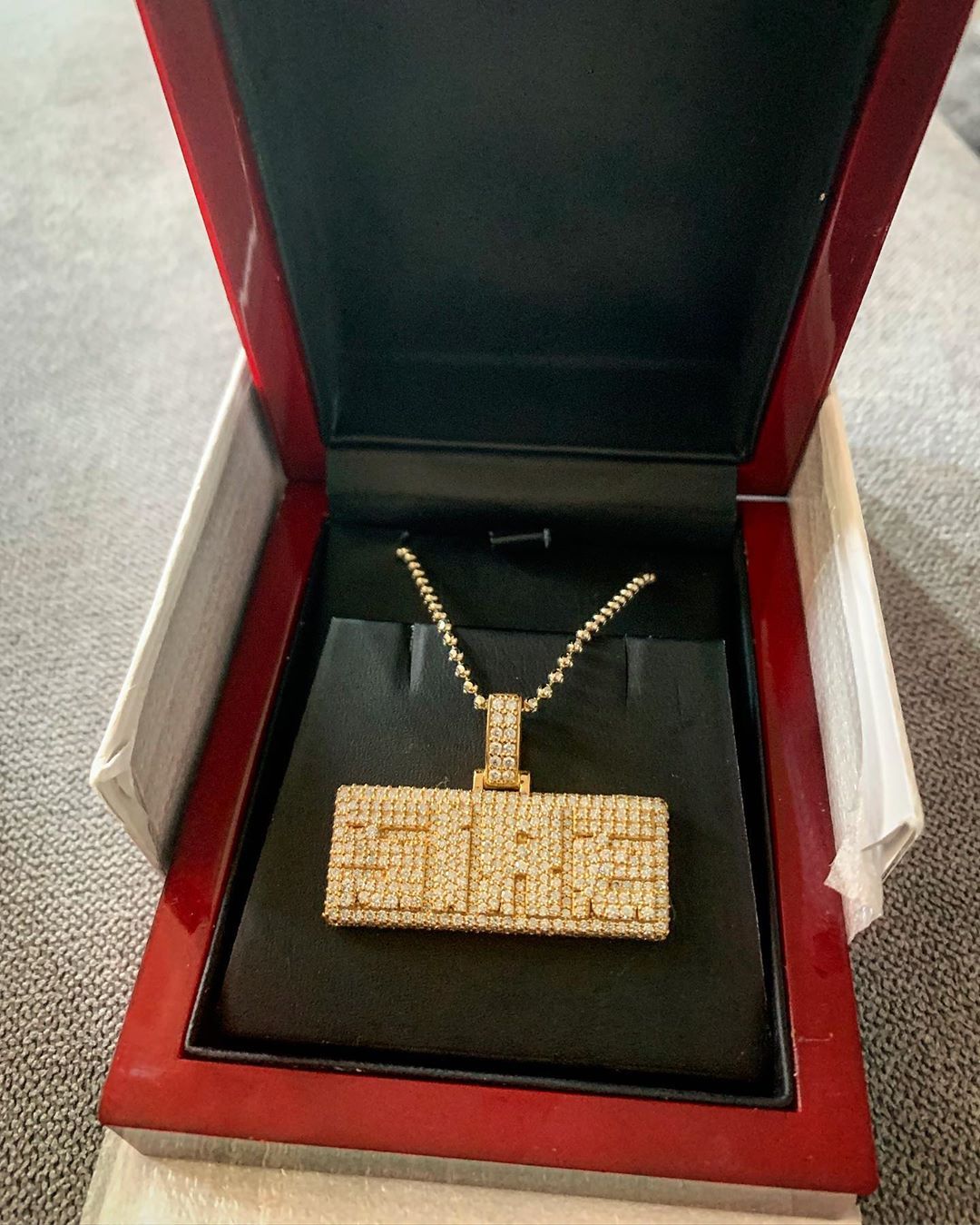 50 Cent Buys A Blinged Out Diamond Chain For His Son S 7th - roblox template diamond roblox chain