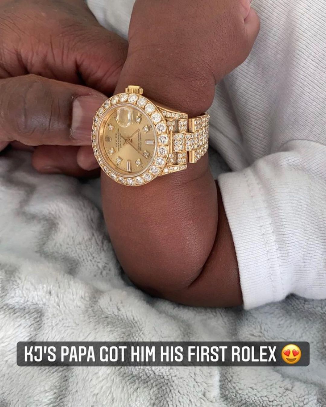 Floyd Mayweather Buys His Infant 