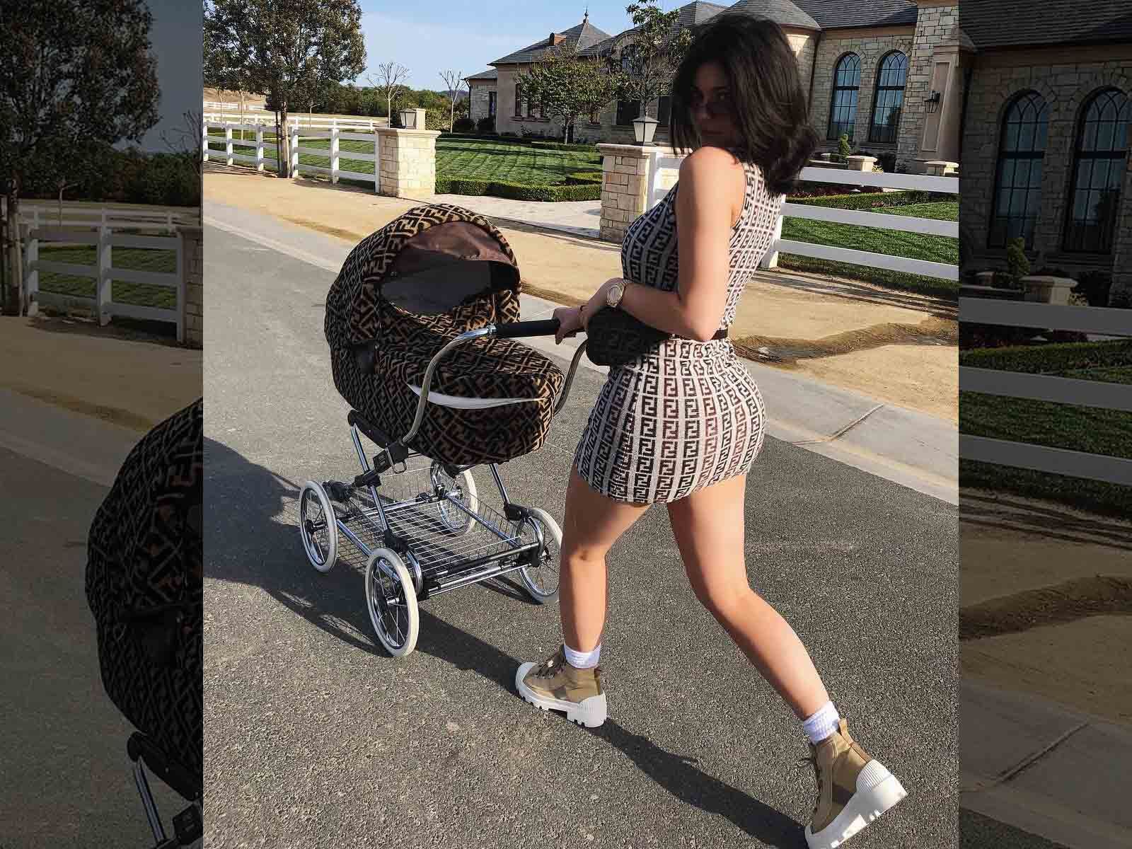 Kylie Jenner Takes Stormi for a Stroll 