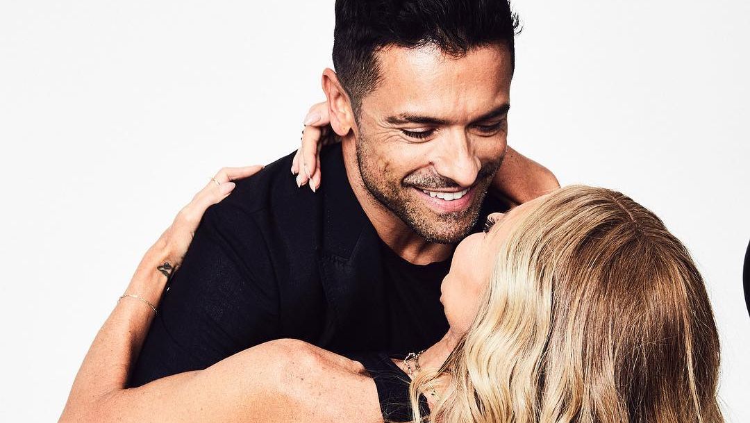 1080px x 609px - Kelly Ripa Reveals Secret To Steamy Sex Life With Husband Mark Consuelos --  You Want To Hear This!