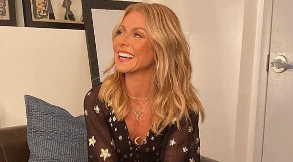 Kelly Ripa's Daughter Lola Stuns In Beach Photos For Brother's Birthday