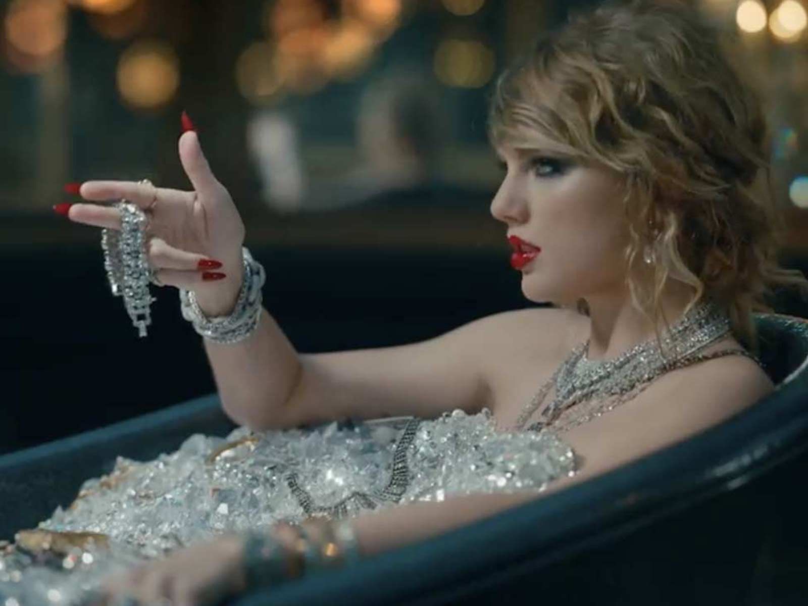 Taylor Swift Shades Kim K And Kanye In New Music Video