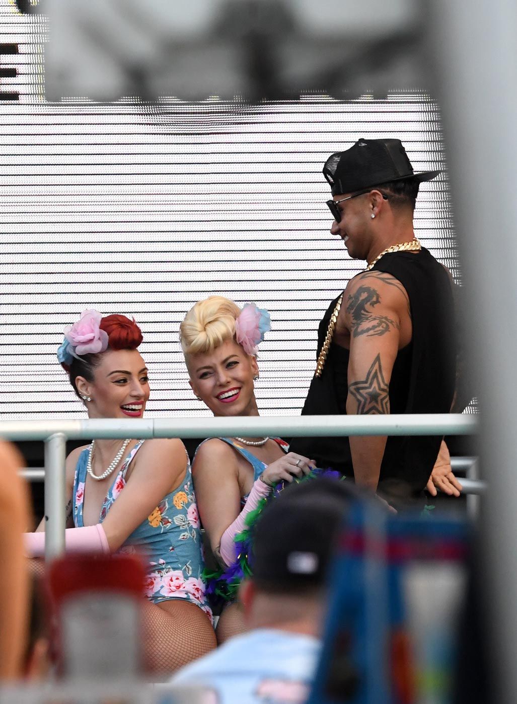 Pauly D Gets Lap Dance While Filming Jersey Shore Reboot