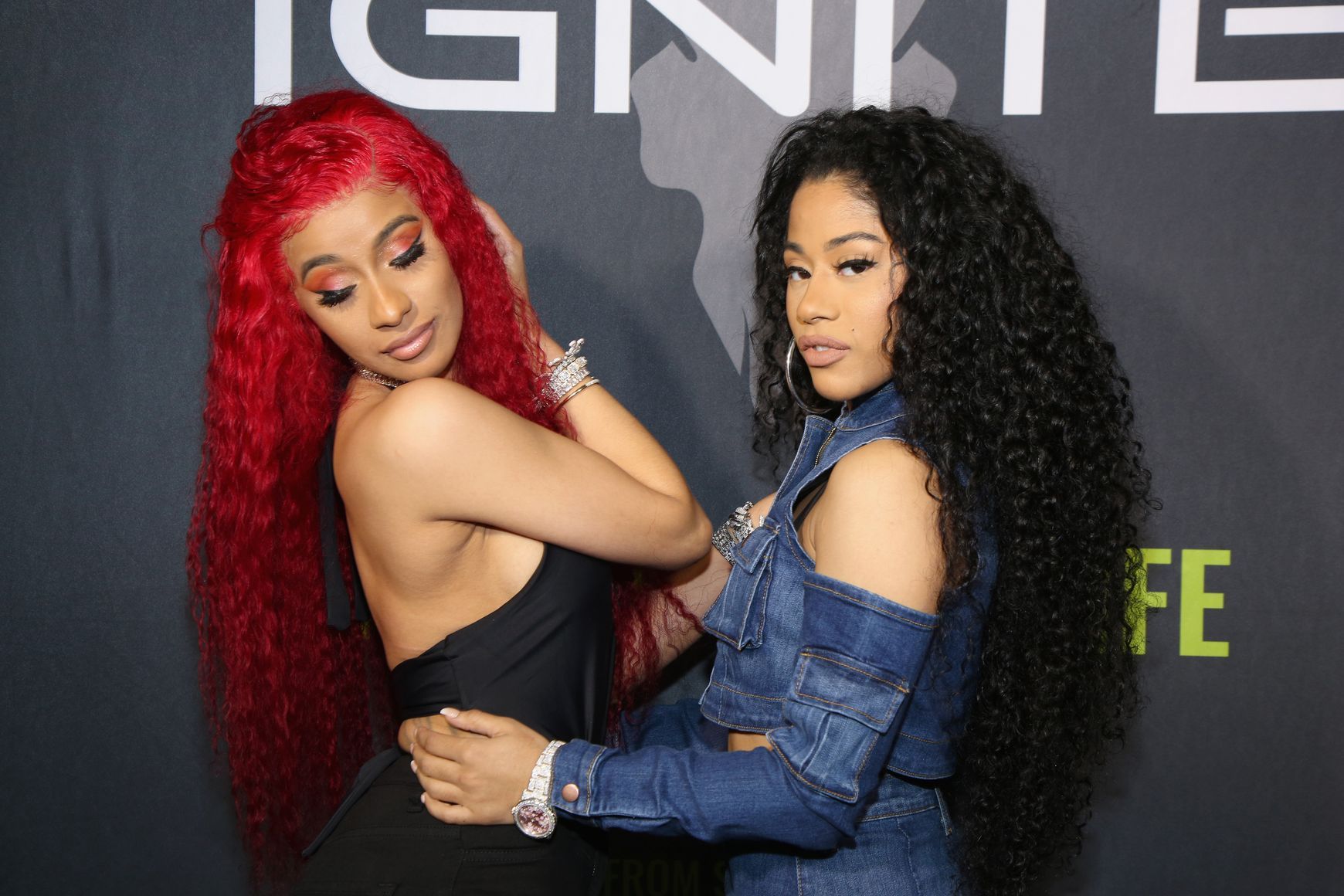 Cardi Bs Sister Hennessy Carolina Drives Fans Wild In Latest Thirst Trap