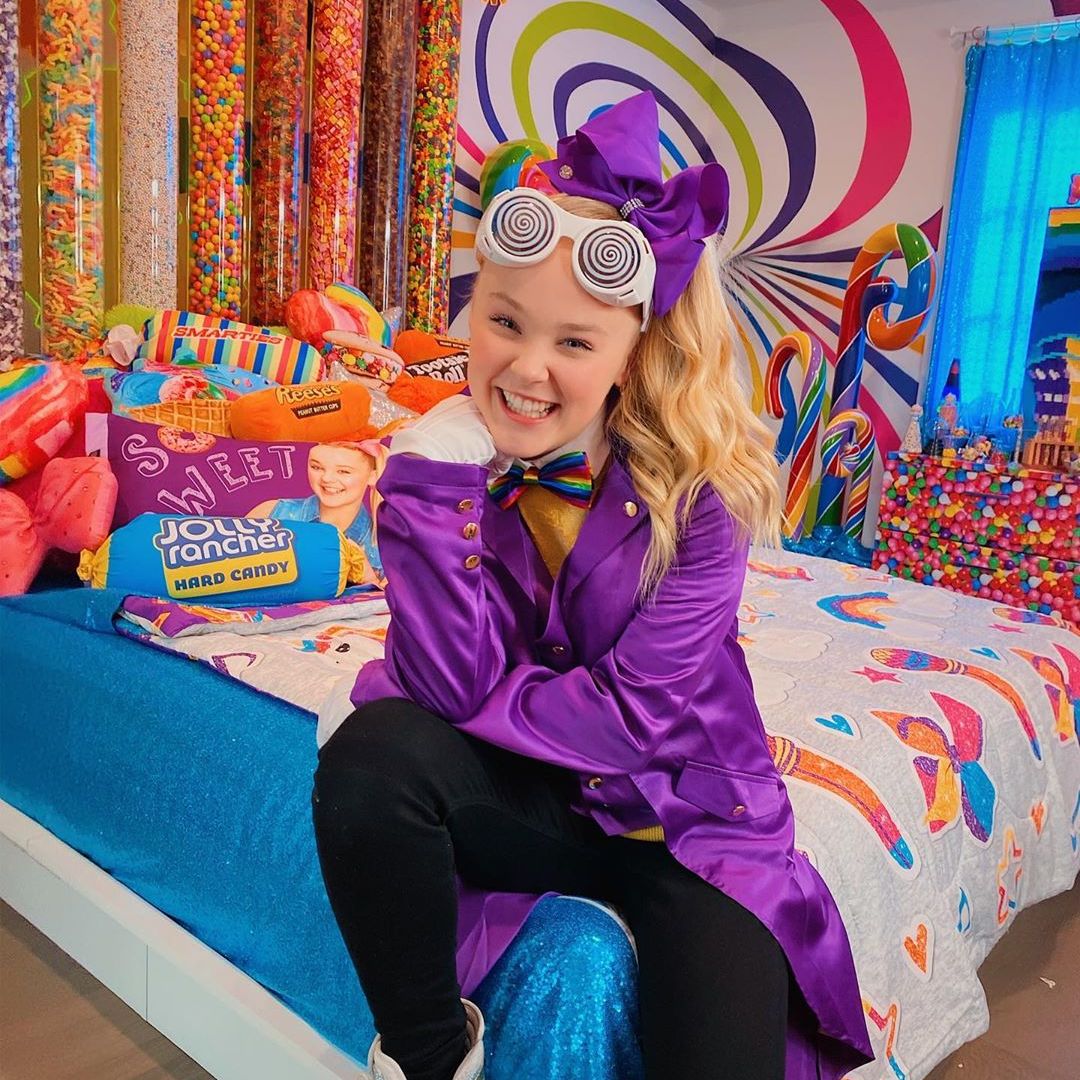 Jojo Siwa Says People Drive By Her House To Shout Out Very Mean Things