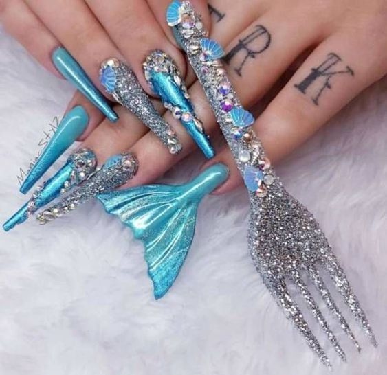 People Are Turning Their Nails Into 3D Mermaid Tails