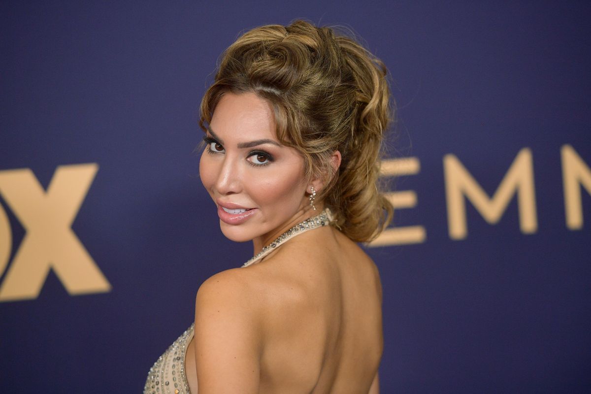 Controversial Reality Star Farrah Abraham Outrages Fans With Picture Of Daughter Wearing Mask
